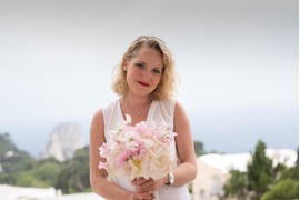 Bridal bouquet in white and pink