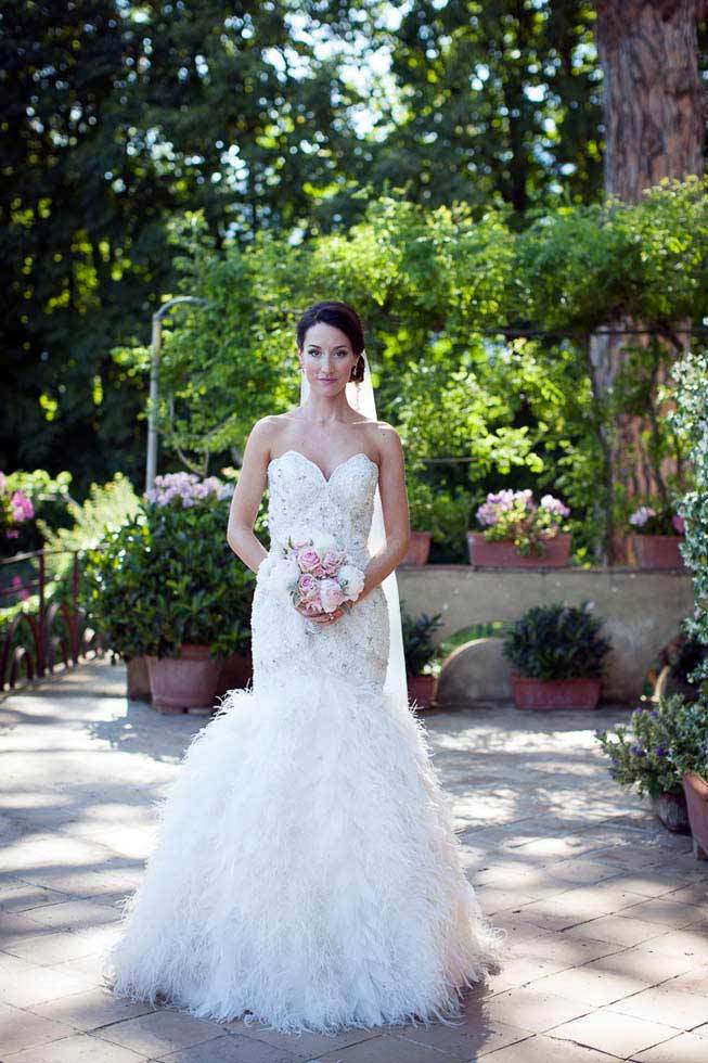 Portrait of a bride before the ceremony in Ravello