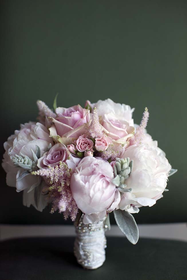 Bridal bouquet in pale pink hues for Ravello wedding