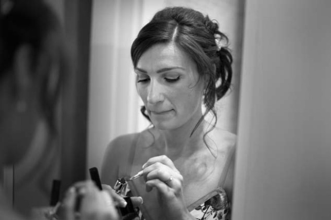 Bride getting ready for the ceremony in Sorrento