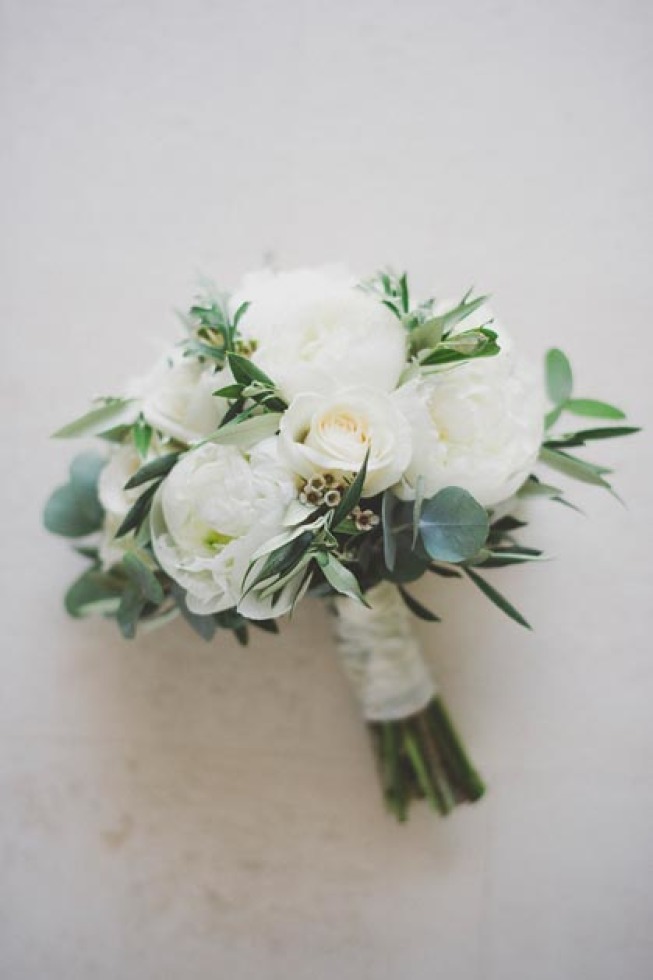 Bridal bouquet in green and white