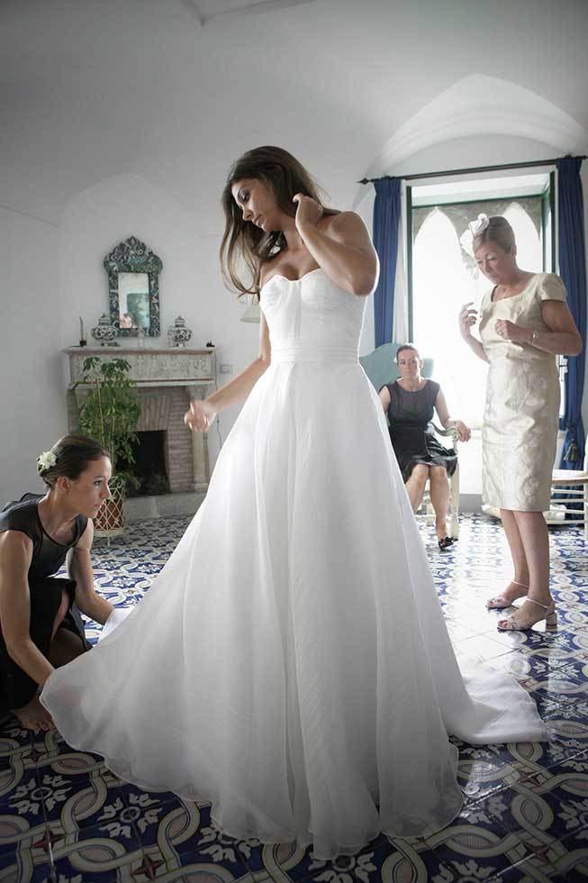 Bride getting ready in Ravello
