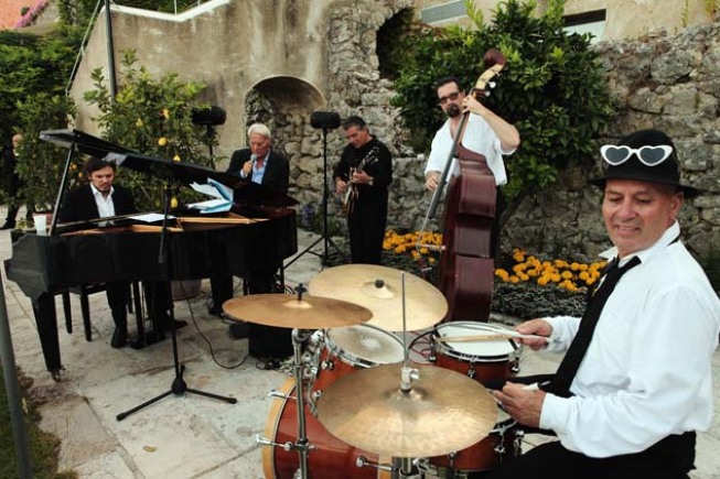 Jazz band for wedding cocktail
