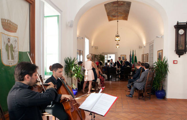 Civil ceremony in Capri Town Hall