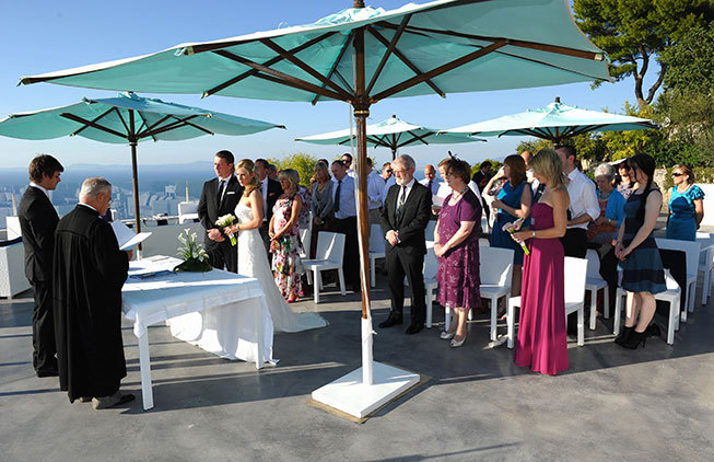 Protestant ceremony on a terrace with seaview