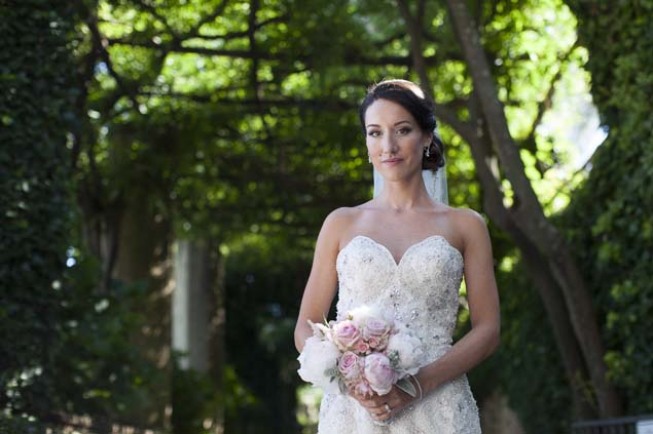 Bride in the gardens of Villa Cimbrone in Ravello